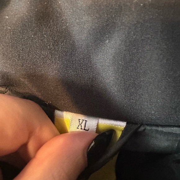 Formula 1 Ferrari Black and Red Racing Jacket - Picture 8 of 10